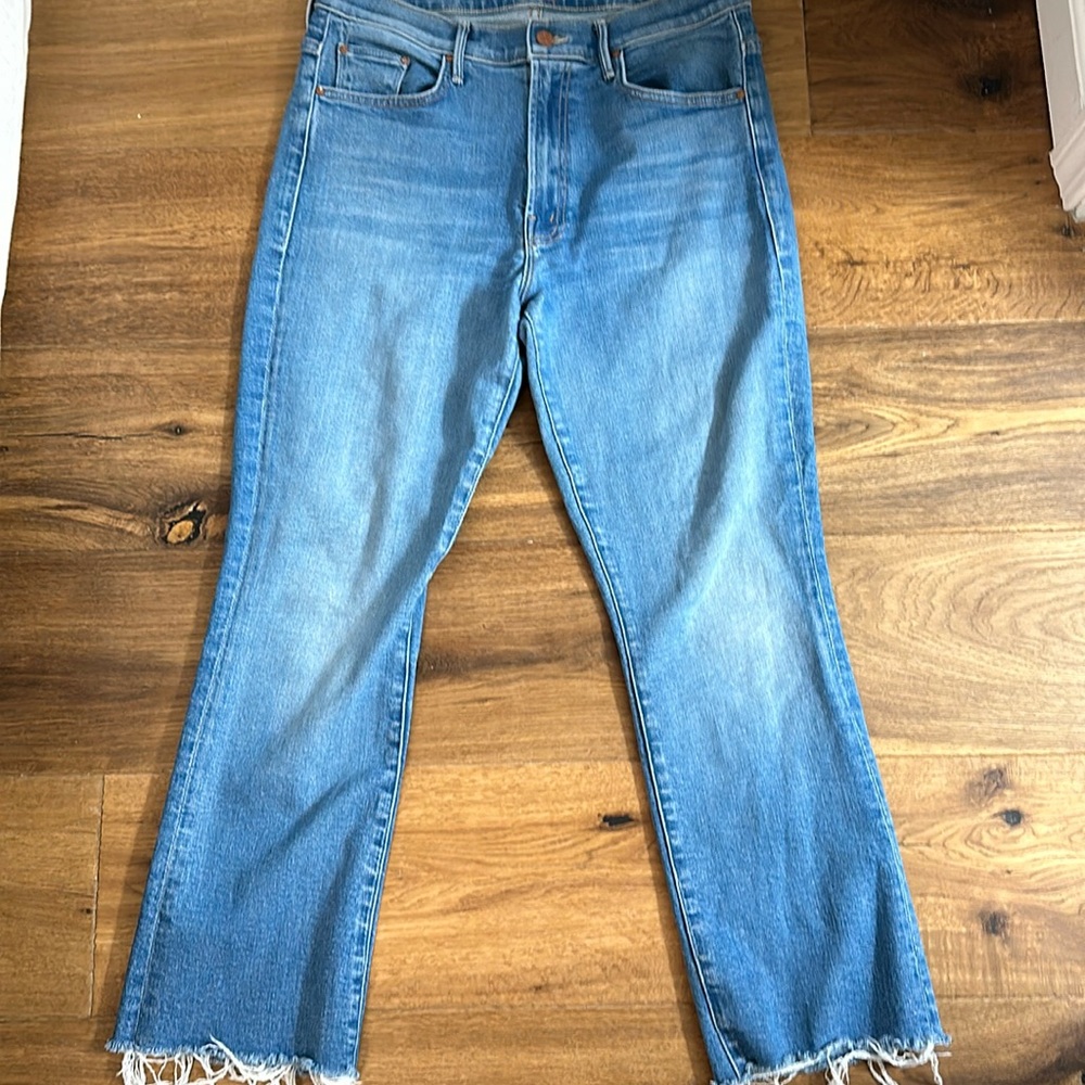 MOTHER Light Blue Cropped Frayed Hem Jeans